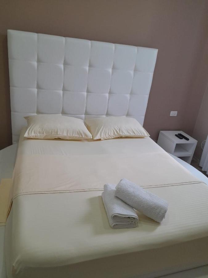 Shkoder Hotel Temali Экстерьер фото